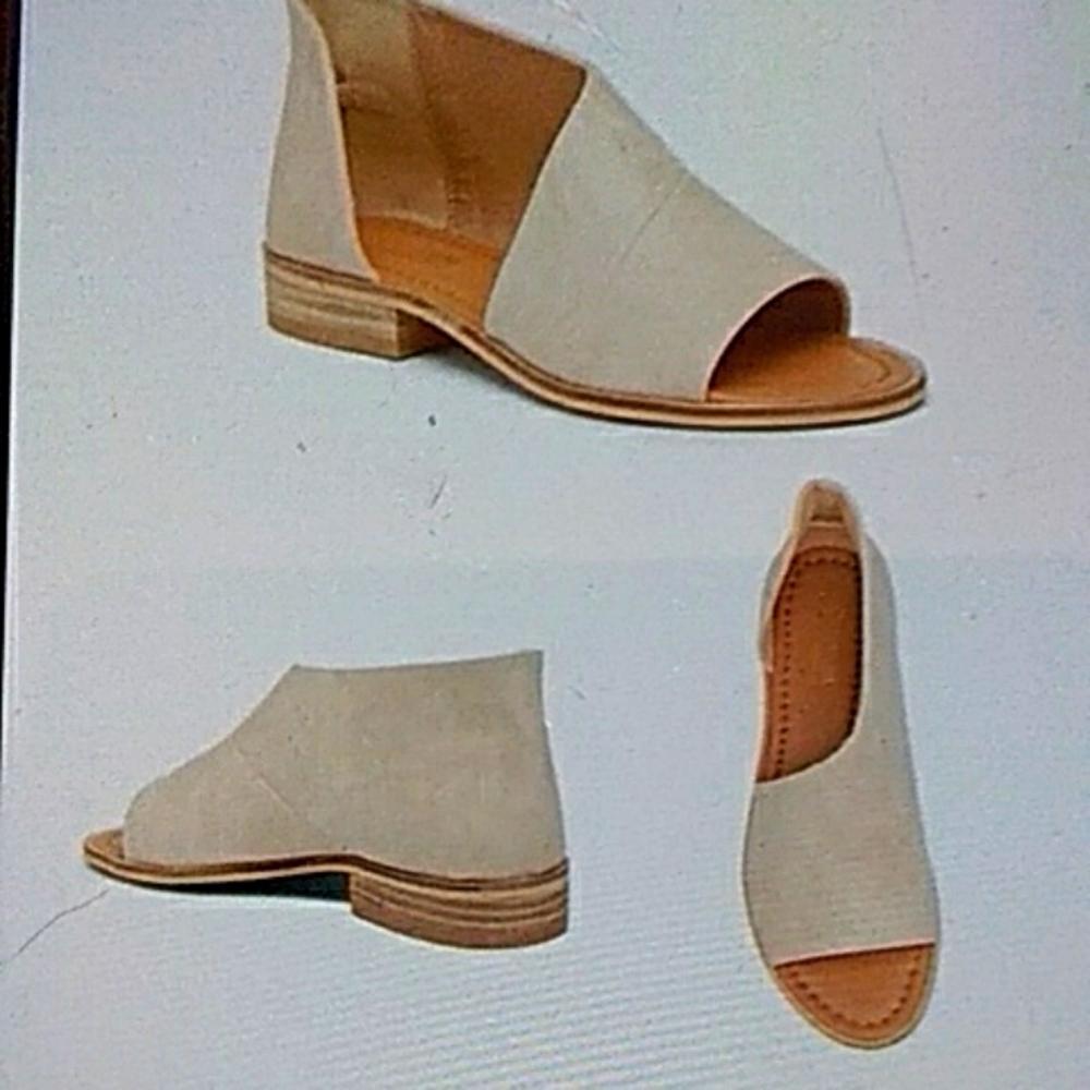 Catherine Malandrino Sandals